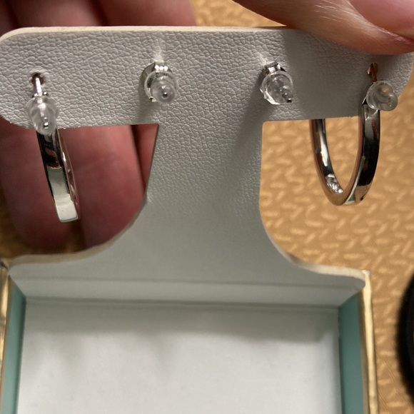 Jenni Park earrings set of two - Picture 5 of 5